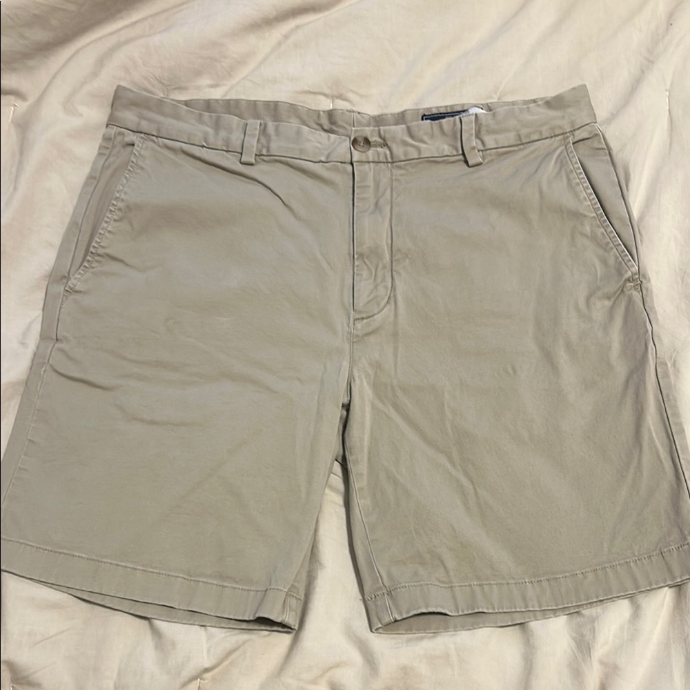 Vineyard Vines Men's Khaki Flat Front Shorts